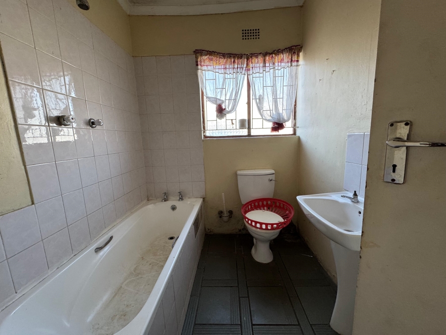 5 Bedroom Property for Sale in Forest Glade Western Cape